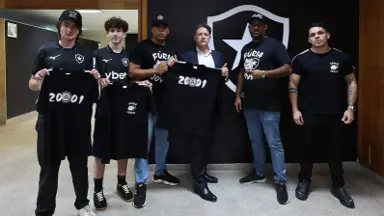 Organizada explica reunião com Gabriel de Alba: 'Haverá cobrança, haverá apoio e estaremos juntos em prol do Botafogo' Organizada explica reunião com Gabriel de Alba: 'Haverá cobrança, haverá apoio e estaremos juntos em prol do Botafogo'