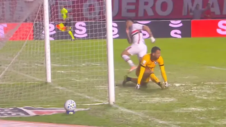Botafogo sofre 7º gol em falha de Neto em 2026; clube lidera quesito indigesto na Série A sobre goleiros