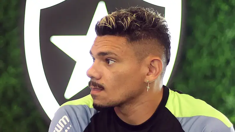 Raphael Rezende vê Tiquinho Soares como 'incógnita' no Botafogo, mas ressalta: 'Não teria um cenário melhor para uma reviravolta. Não vejo com maus olhos'