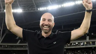 Botafogo amplia contrato de Rodrigo Bellão até agosto de 2028 Botafogo amplia contrato de Rodrigo Bellão até agosto de 2028