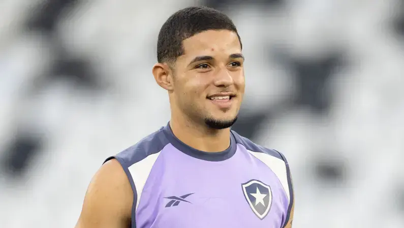 Justino volta ao time sub-20 do Botafogo contra o Corinthians