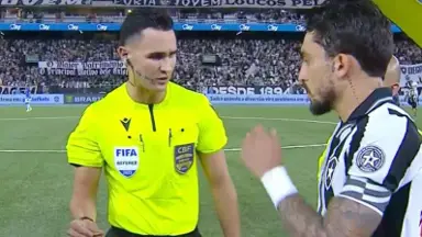CBF divulga árbitros para jogos do Botafogo contra a Chapecoense por Brasileirão e Copa do Brasil CBF divulga árbitros para jogos do Botafogo contra a Chapecoense por Brasileirão e Copa do Brasil