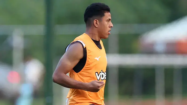 Matheus Martins se despede do Botafogo e encaminha ida para o Dínamo Moscou