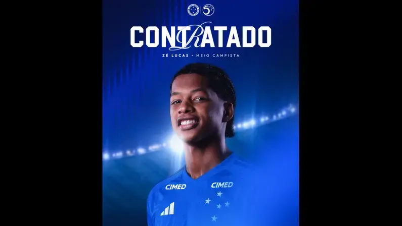 Zé Lucas, ex-alvo do Botafogo, é anunciado pelo Cruzeiro e pode estrear contra o Glorioso