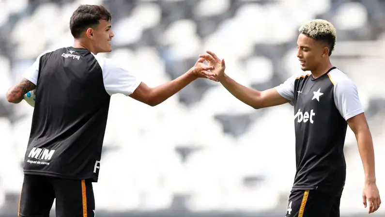 Botafogo vence primeiro jogo-treino do dia: 4 a 1 sobre o Bonsucesso