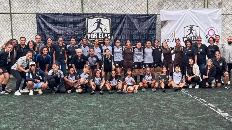 Junto das Pioneiras, Botafogo marca presença em evento de projeto social no Rio de Janeiro