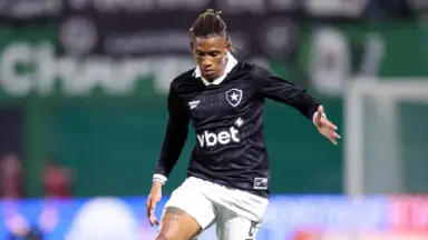 Nicola fala em 'balde de água fria' em setoristas do Palmeiras e diz: 'Botafogo não tem desespero para vender Danilo e pode esperar um mês e meio' Nicola fala em 'balde de água fria' em setoristas do Palmeiras e diz: 'Botafogo não tem desespero para vender Danilo e pode esperar um mês e meio'