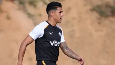 Matheus Martins tem incômodo na coxa e segue fora para Mirassol x Botafogo Matheus Martins tem incômodo na coxa e segue fora para Mirassol x Botafogo