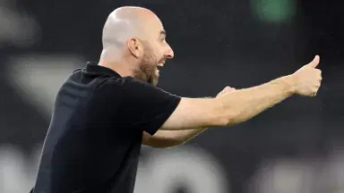 Bellão destaca Botafogo há 'três jogos invicto' e diz: 'Minha felicidade é poder entregar a equipe olhando para cima' Bellão destaca Botafogo há 'três jogos invicto' e diz: 'Minha felicidade é poder entregar a equipe olhando para cima'
