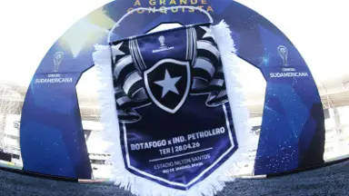 Botafogo escalado com cinco mudanças para enfrentar o Independiente Petrolero; Barboza é titular Botafogo escalado com cinco mudanças para enfrentar o Independiente Petrolero; Barboza é titular