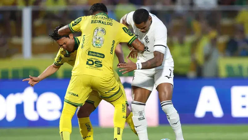 Derrota para Mirassol ‘traz Botafogo de volta para briga contra rebaixamento’, avalia comentarista