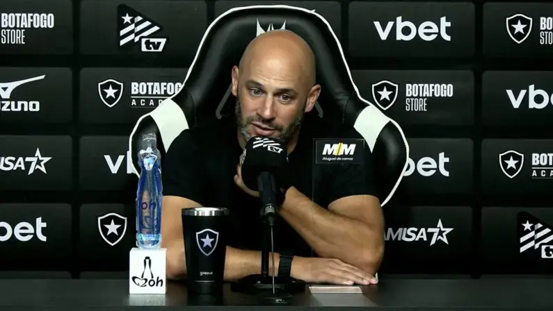 Franclim destaca após Botafogo 2 x 1 Santos: 'Estamos a ver uma estrela a brilhar que vem ao nosso encontro com coisas boas'