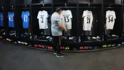 Botafogo escalado com três zagueiros para enfrentar o Flamengo no Maracanã