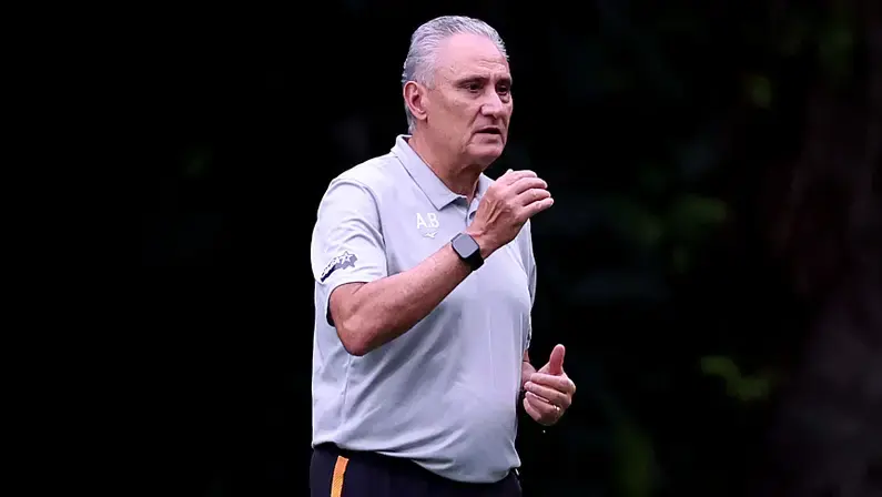 Tite deve repetir Botafogo contra o Internacional; veja provável escalação