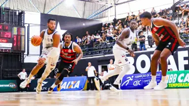 Com Vasco x Boca Juniors no Maracanã, Flamengo estuda jogar com Botafogo pelo NBB no Tijuca ou inverter mando Com Vasco x Boca Juniors no Maracanã, Flamengo estuda jogar com Botafogo pelo NBB no Tijuca ou inverter mando