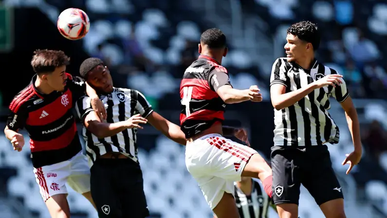 Botafogo é derrotado pelo Flamengo no Nilton Santos pelo Carioca Sub-20