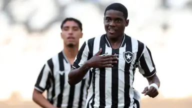 Botafogo vence Criciúma no Nilton Santos e pula para a terceira posição no Brasileiro Sub-20 Botafogo vence Criciúma no Nilton Santos e pula para a terceira posição no Brasileiro Sub-20