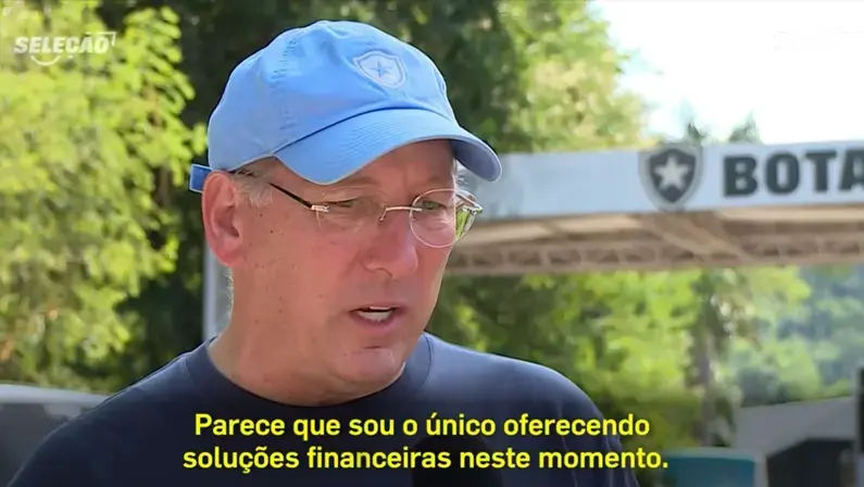 John Textor se reúne com elenco do Botafogo e tira dúvidas: 'Eles me trouxeram as preocupações do grupo, tivemos longa conversa'
