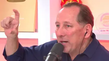 Ex-Botafogo, John Textor se defende após ‘derrota’ na Justiça e critica Iconic: ‘Parte com mãos sujas não tem direito ao cumprimento da obrigação’ Ex-Botafogo, John Textor se defende após ‘derrota’ na Justiça e critica Iconic: ‘Parte com mãos sujas não tem direito ao cumprimento da obrigação’