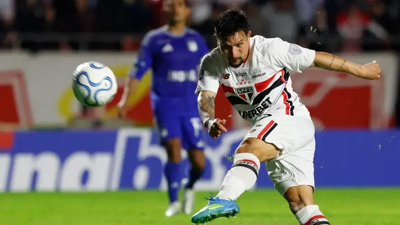 Artur manifesta desejo de enfrentar o Botafogo pelo Campeonato Brasileiro