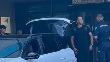 Ex-Botafogo, goleiro Neto desembarca na Itália para fechar com a Juventus Ex-Botafogo, goleiro Neto desembarca na Itália para fechar com a Juventus
