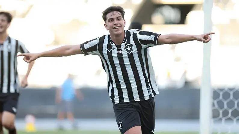 Botafogo se recupera no Brasileiro Sub-17 e vence Atlético-MG de virada no Nilton Santos