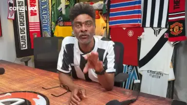 Hélio de La Peña brinca com situação do Botafogo e diz: 'Não conheço um botafoguense que prefira estar com as contas em dia e sem a Glória Eterna' Hélio de La Peña brinca com situação do Botafogo e diz: 'Não conheço um botafoguense que prefira estar com as contas em dia e sem a Glória Eterna'