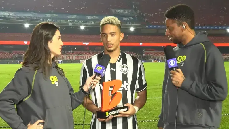Jordan Barrera brilha contra o São Paulo e celebra golaço: 'No treino também faço assim'