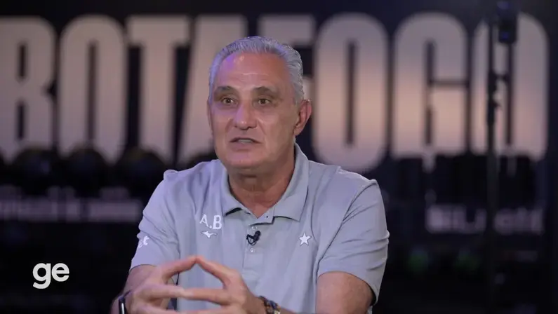 Tite detalha estratégia do Botafogo para manter contato com convocados