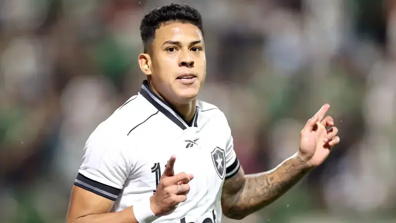 Com Matheus Martins de volta, Botafogo divulga relacionados para jogos com Caracas e Bahia