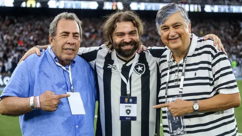 Presidente do Botafogo, Durcesio e Montenegro têm longa reunião para debater rumos da SAF