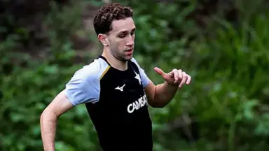 Arthur Chaves é dúvida no Botafogo para jogo com o Internacional no Beira-Rio Arthur Chaves é dúvida no Botafogo para jogo com o Internacional no Beira-Rio