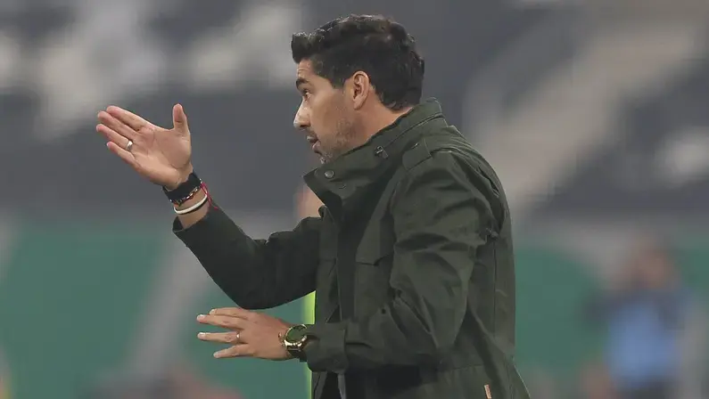 STJD concede efeito suspensivo e libera Abel Ferreira a dirigir Palmeiras contra o Botafogo