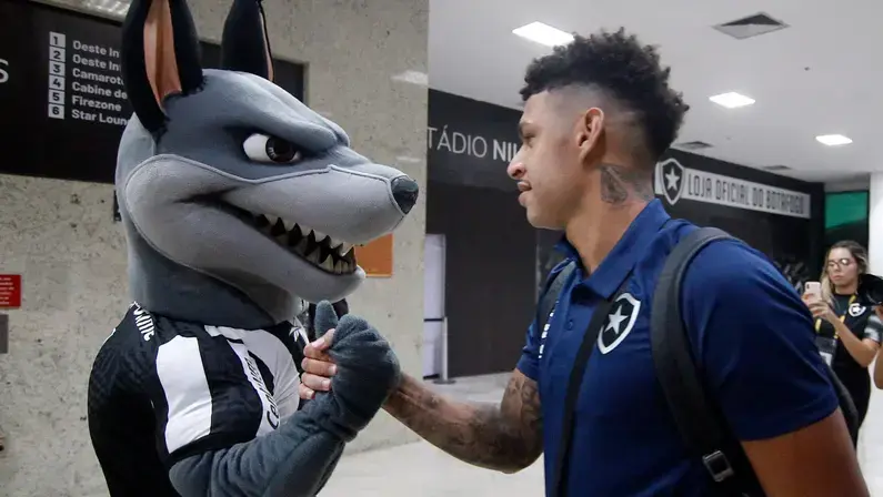 Luis Henrique diz que cláusula o impediu de jogar mais pelo Botafogo em 2023: ‘Fui até onde me deixaram’