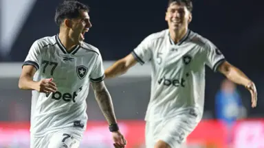 Entrada de Villalba já estava prevista, explica interino do Botafogo: ‘Treina muito forte e muito bem, merecia a oportunidade’ Entrada de Villalba já estava prevista, explica interino do Botafogo: ‘Treina muito forte e muito bem, merecia a oportunidade’