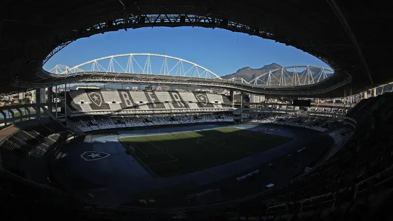 Botafogo x Santos: onde assistir, escalações e arbitragem