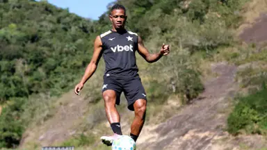 Botafogo contesta multa de Danilo e alega contrato inválido de Textor Botafogo contesta multa de Danilo e alega contrato inválido de Textor