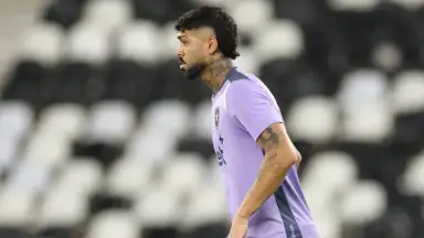Botafogo mantém proposta de renovação, e saída de Barboza não está confirmada; Franclim revela papo com zagueiro: ‘Quer jogar todos os jogos’ Botafogo mantém proposta de renovação, e saída de Barboza não está confirmada; Franclim revela papo com zagueiro: ‘Quer jogar todos os jogos’