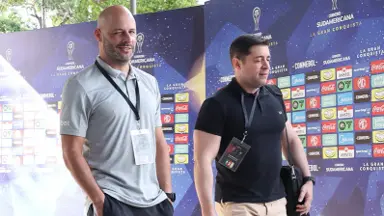 Franclim diz ao Botafogo que não conversou com Vasco e nega ter reunião marcada com rival Franclim diz ao Botafogo que não conversou com Vasco e nega ter reunião marcada com rival