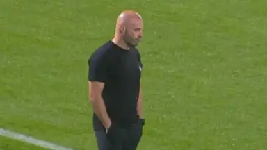 Técnico elogia zagueiros do Botafogo e deixa disputa em aberto: 'Vamos ver a dupla do próximo jogo' Técnico elogia zagueiros do Botafogo e deixa disputa em aberto: 'Vamos ver a dupla do próximo jogo'