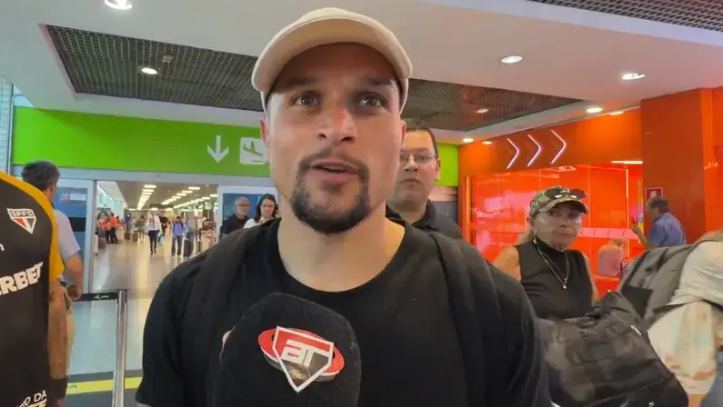 Emprestado pelo Botafogo, Artur chega para se juntar ao São Paulo: ‘Realização de um sonho’