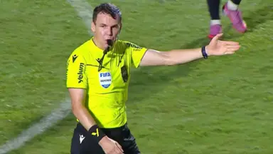 Botafogo cobra CBF por arbitragem de jogo com Vitória e quer divulgação de imagens e áudio de VAR Botafogo cobra CBF por arbitragem de jogo com Vitória e quer divulgação de imagens e áudio de VAR