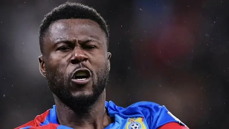 Botafogo negocia contratação de zagueiro Chancel Mbemba, ex-Lille