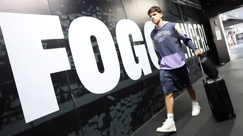 Álvaro Montoro, do Botafogo, é oferecido ao River Plate, diz jornalista argentino