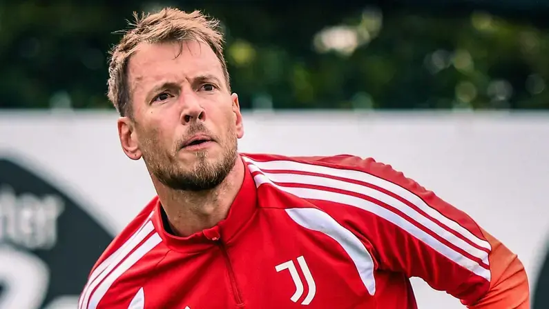 Neto já desfalca Juventus devido à suspensão por expulsão pelo Botafogo