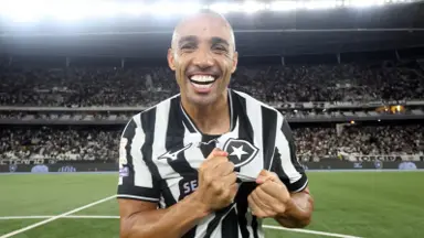 Marçal se declara ao Botafogo e valoriza vitória sobre a Chape: ‘É difícil jogar contra o lanterna, eles acabam largando um pouco’ Marçal se declara ao Botafogo e valoriza vitória sobre a Chape: ‘É difícil jogar contra o lanterna, eles acabam largando um pouco’