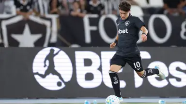 TV: Montoro, do Botafogo, é oferecido por empresários ao River Plate, mas situação não avança TV: Montoro, do Botafogo, é oferecido por empresários ao River Plate, mas situação não avança