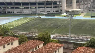 Botafogo faz manutenção corretiva do campo anexo do Nilton Santos, que recebe 34 toneladas de insumo Botafogo faz manutenção corretiva do campo anexo do Nilton Santos, que recebe 34 toneladas de insumo