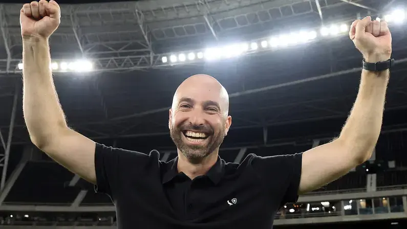 Rodrigo Bellão desabafa sobre críticas e projeta novos passos como auxiliar de Tite no Botafogo: 'Mais um momento muito especial na minha vida'