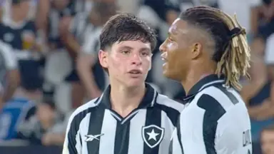 Rodrigo Bellão explica posições de Danilo e Álvaro Montoro no Botafogo e como quer que eles joguem Rodrigo Bellão explica posições de Danilo e Álvaro Montoro no Botafogo e como quer que eles joguem